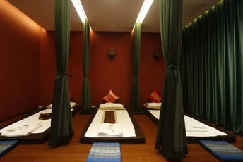 苏州姑苏区泰式按摩的被动瑜伽:当身体被折叠成诗